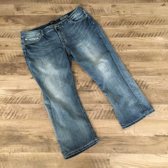 DH3 Mia Light Blue Denim Mid Rise Jeans For Women 16 - Picture 2 of 10